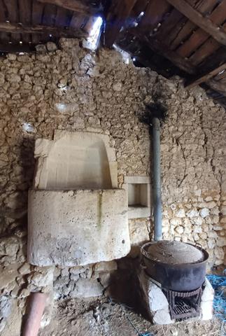 Maison à vendre, corps de ferme à rénover, 5 pièces ROULLET SAINT ESTEPHE (16)