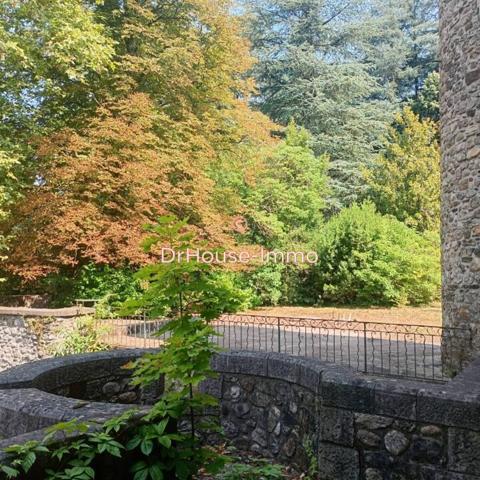 Château à vendre 45 pièces de 883 m²