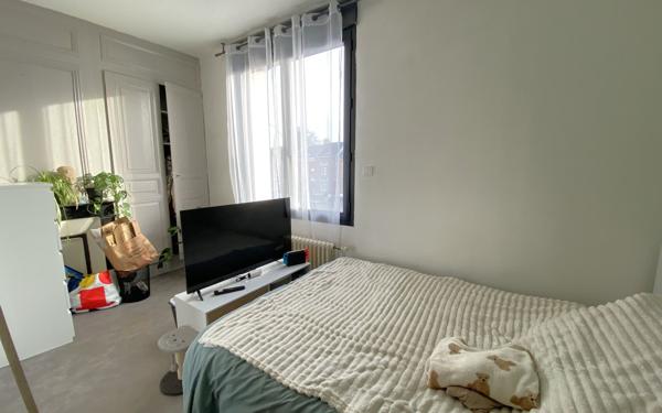 Immeuble à vendre    2 pièces •  Amiens