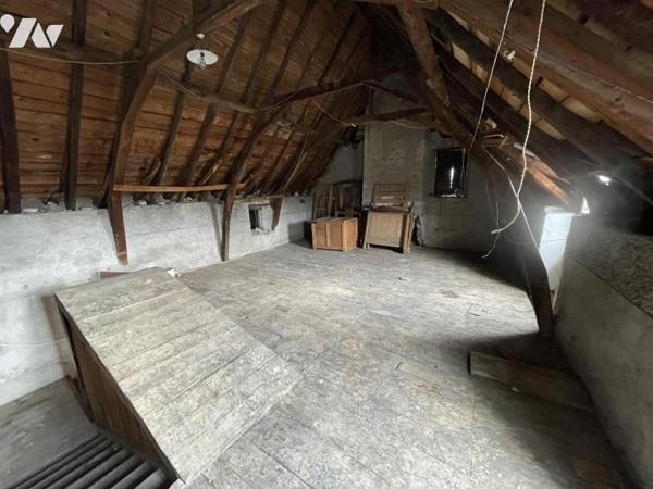 À VENDRE – Corps de ferme à rénover avec fort potentiel et terrain à batîr – Arcizac-Adour