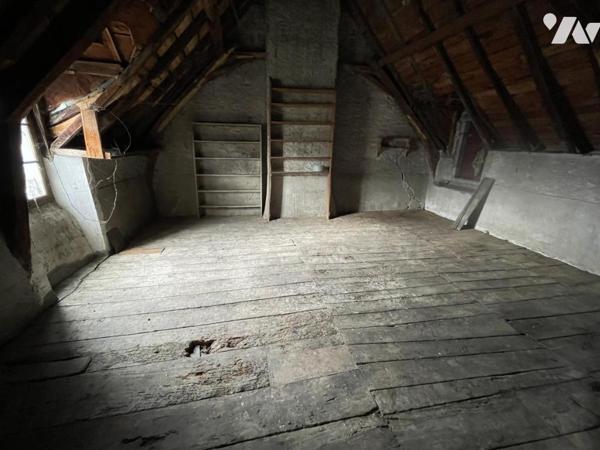 À VENDRE – Corps de ferme à rénover avec fort potentiel et terrain à batîr – Arcizac-Adour