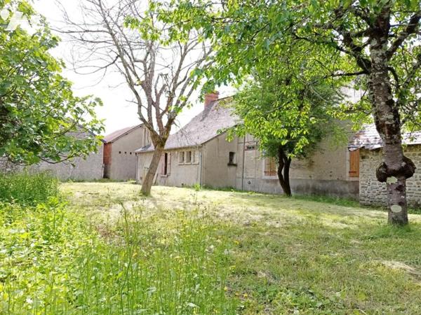 À VENDRE – Corps de ferme à rénover avec fort potentiel et terrain à batîr – Arcizac-Adour