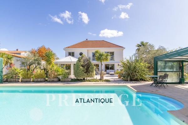 SAINTE MARIE SUR MER - DEUX VILLAS - PISCINE COUVERTE