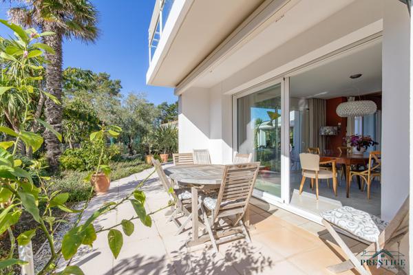 SAINTE MARIE SUR MER - DEUX VILLAS - PISCINE COUVERTE