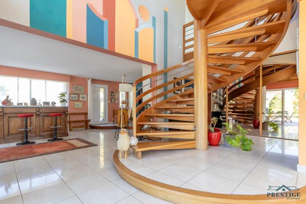 SAINTE MARIE SUR MER - DEUX VILLAS - PISCINE COUVERTE