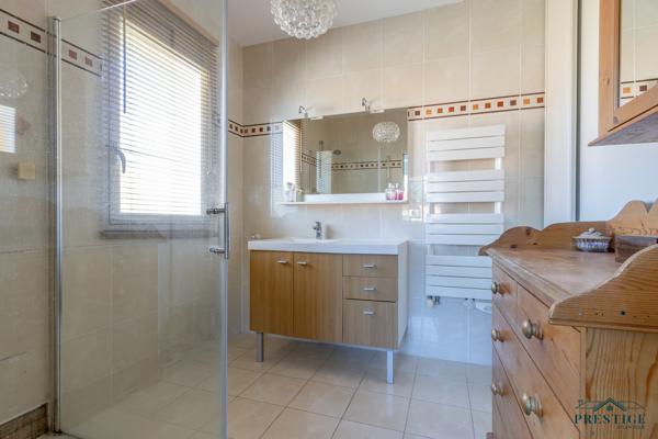 SAINTE MARIE SUR MER - DEUX VILLAS - PISCINE COUVERTE