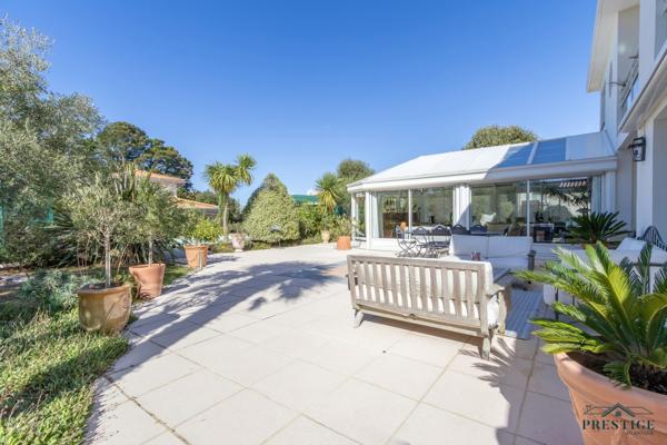 SAINTE MARIE SUR MER - DEUX VILLAS - PISCINE COUVERTE