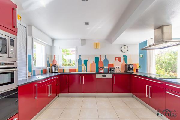 SAINTE MARIE SUR MER - DEUX VILLAS - PISCINE COUVERTE