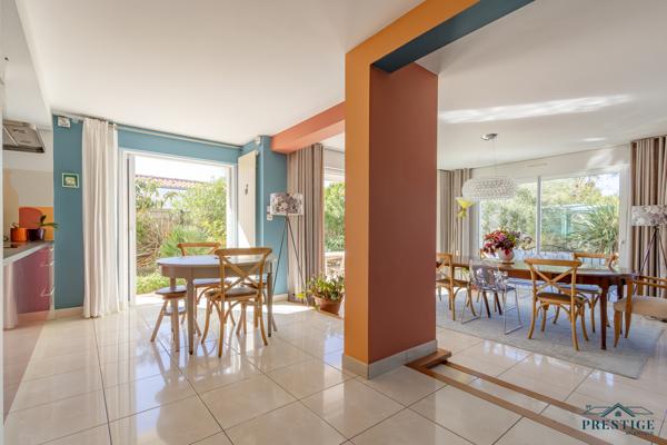 SAINTE MARIE SUR MER - DEUX VILLAS - PISCINE COUVERTE