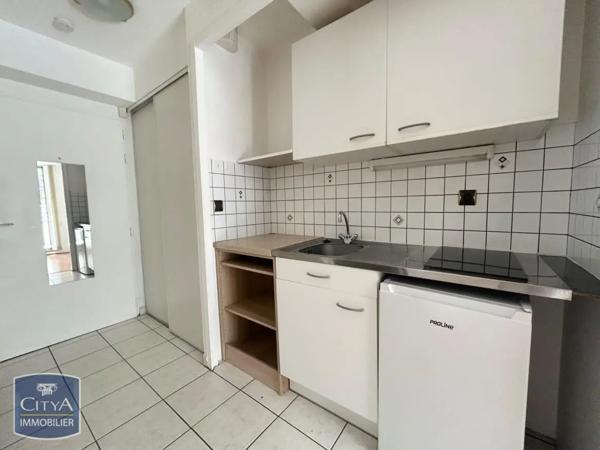 Appartement à louer 1 pièce 22.08m² Clermont-Ferrand (63000)