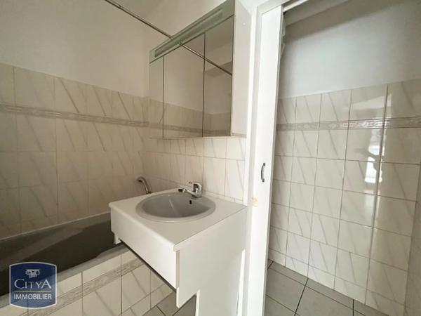 Appartement à louer 1 pièce 22.08m² Clermont-Ferrand (63000)