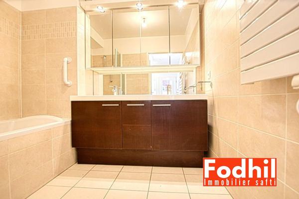 A 5 min du Parc de Sceaux- Appartement 3 pièces avec terrasse et un box- résidence Franco Suisse.