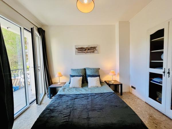 RARE : Bel Appartement T3 lumineux avec grand balcon et parking privé