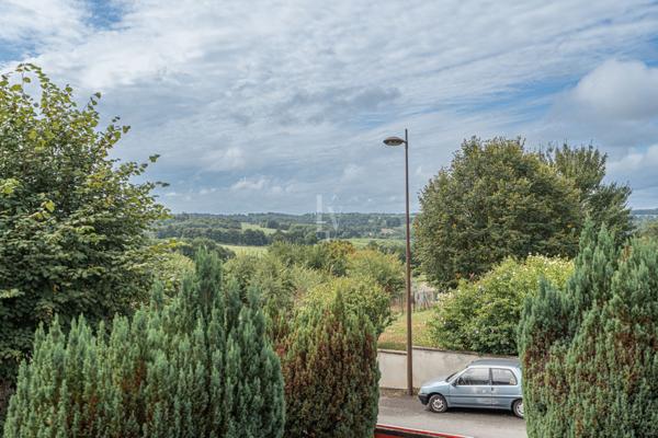 Maison 9 pièces - 360 m² Exclusivité efficity