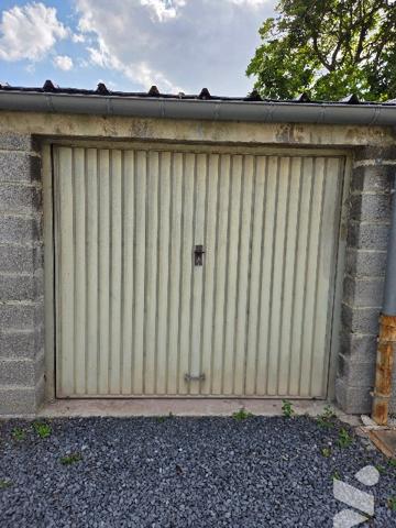 Maison avec jardin et garage située au cœur du Canon d’Or.