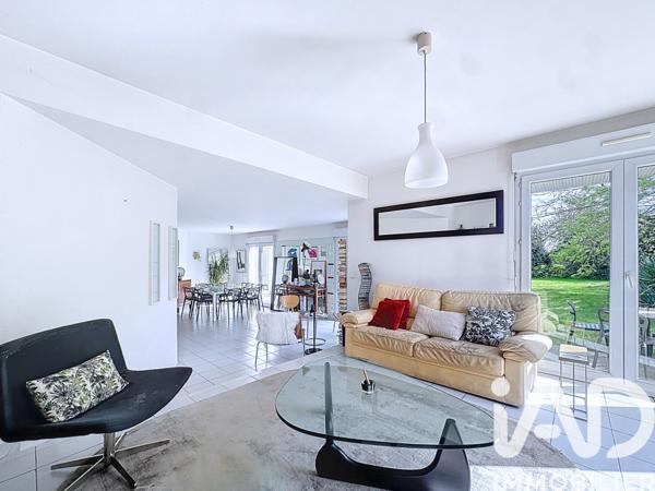 Maison à vendre 8 pièces 217,16 m² Melesse