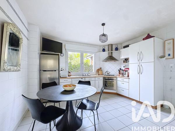 Maison à vendre 8 pièces 217,16 m² Melesse