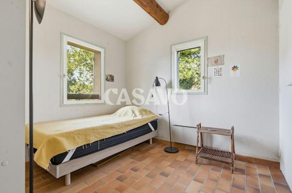 Vente Maison 7 pièces de 150m² - 13540 Aix-en-Provence