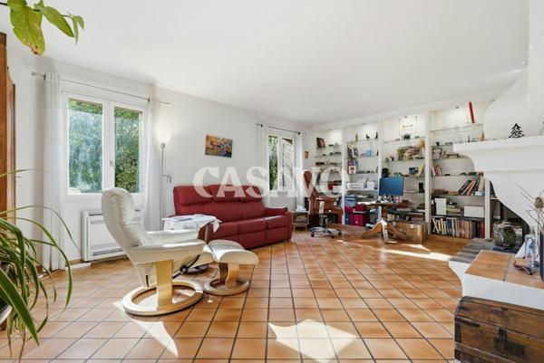 Vente Maison 7 pièces de 150m² - 13540 Aix-en-Provence