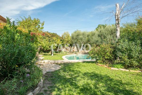 Vente Maison 7 pièces de 150m² - 13540 Aix-en-Provence
