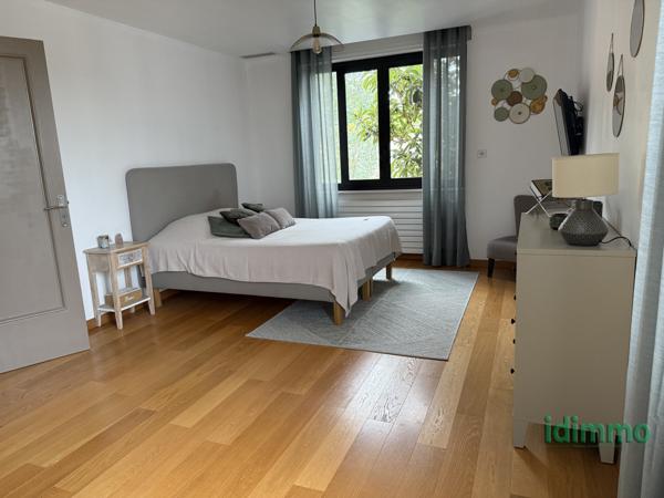 Belle prestation pour cette Maison de 220m2 Saint Priest  Saint-Priest (69800)