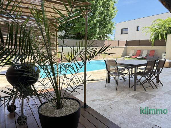 Belle prestation pour cette Maison de 220m2 Saint Priest  Saint-Priest (69800)