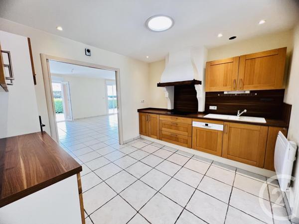 Maison à vendre  4 pièces - 107,80 m 2   FOURAS  - 17