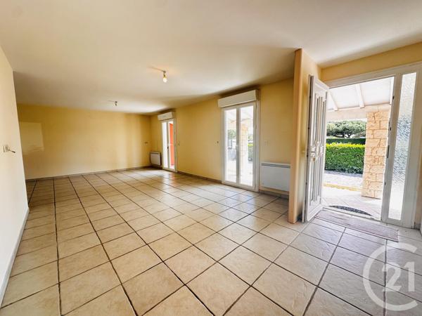 Maison à vendre  4 pièces - 107,80 m 2   FOURAS  - 17