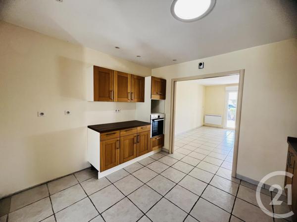 Maison à vendre  4 pièces - 107,80 m 2   FOURAS  - 17