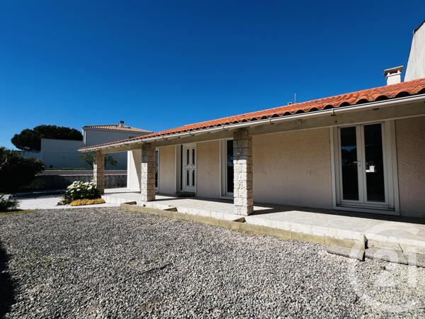 Maison à vendre  4 pièces - 107,80 m 2   FOURAS  - 17