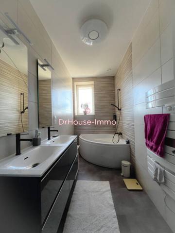 Maison à vendre 9 pièces de 193 m²