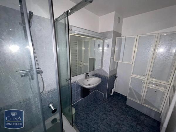 Appartement à louer 4 pièces 88.37m² Châteauroux (36000)