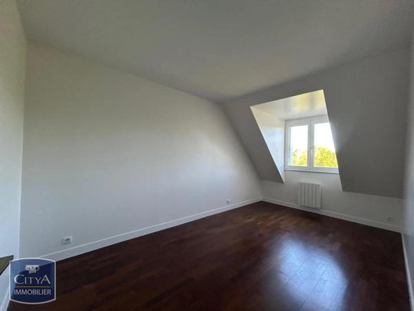 Appartement à louer 4 pièces 88.37m² Châteauroux (36000)