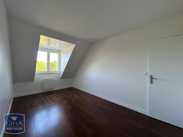 Appartement à louer 4 pièces 88.37m² Châteauroux (36000)