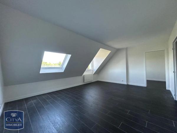 Appartement à louer 4 pièces 88.37m² Châteauroux (36000)