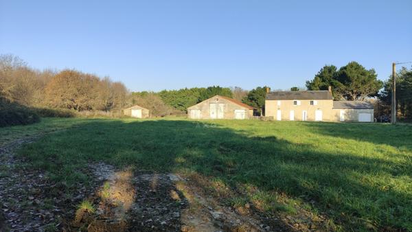 MAISON DE CARACTERE ENTRE TALMONT ST HILAIRE ET LES SABLES D'OLONNE