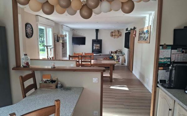 Maison à vendre    5 pièces • 135 m2 Ploumagoar