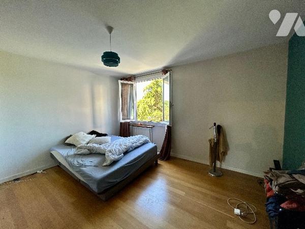 LA GRAVIERE. T3 en bon état de 71.74 m2 avec balcons.