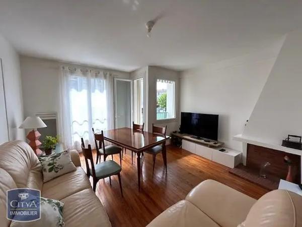 Appartement à louer 3 pièces 66.85m² Royan (17200)