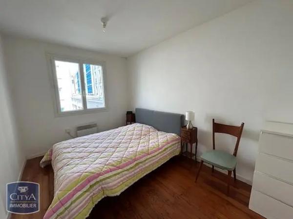 Appartement à louer 3 pièces 66.85m² Royan (17200)