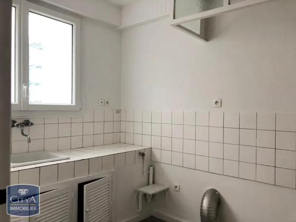 Appartement à louer 3 pièces 66.85m² Royan (17200)