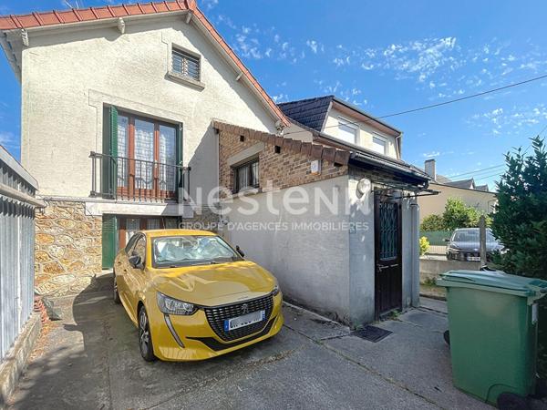 MAISON A VENDRE A MORANGIS, SECTEUR PAVILLONNAIRE PROCHE DE LA PLACE DE L'AVENIR, DES COMMERCES ET DU BUS 299, 492, 399.