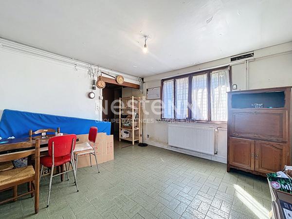 MAISON A VENDRE A MORANGIS, SECTEUR PAVILLONNAIRE PROCHE DE LA PLACE DE L'AVENIR, DES COMMERCES ET DU BUS 299, 492, 399.