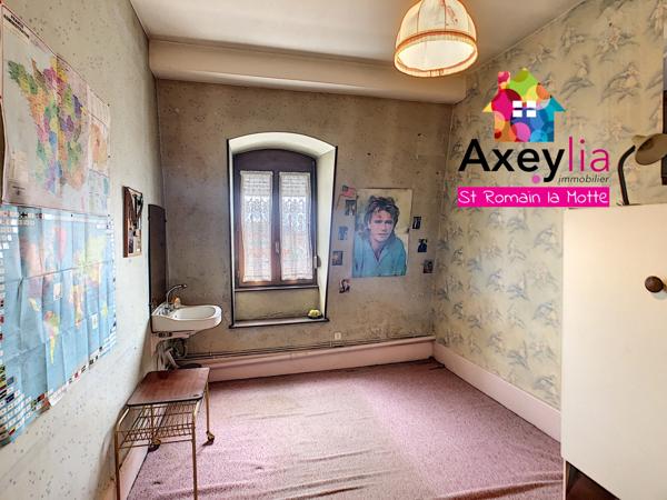 Roanne (42300) A VENDRE - HYPER-CENTRE VILLE ROANNE - APPARTEMENT T5 HAUSSMANNIEN DE 200M2 AVEC QUATRE CHAMBRES