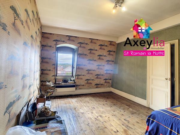 Roanne (42300) A VENDRE - HYPER-CENTRE VILLE ROANNE - APPARTEMENT T5 HAUSSMANNIEN DE 200M2 AVEC QUATRE CHAMBRES