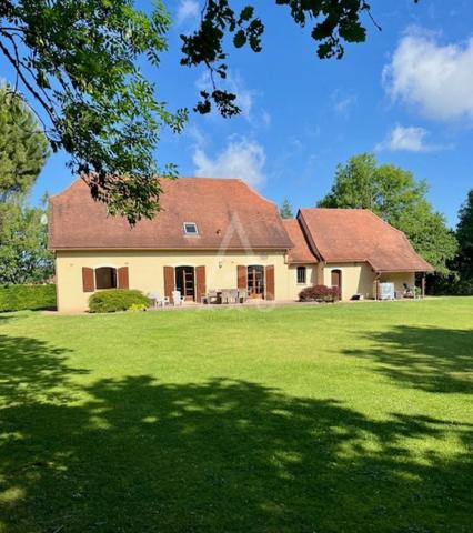 À vendre : Magnifique maison à Saint-Félix (Lot)