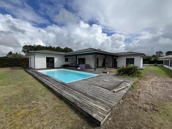 Maison à louer |  St-Jean-d'Illac |  5 pièces | 142 m²