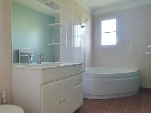 Maison plain-pied Cozes 122 m²