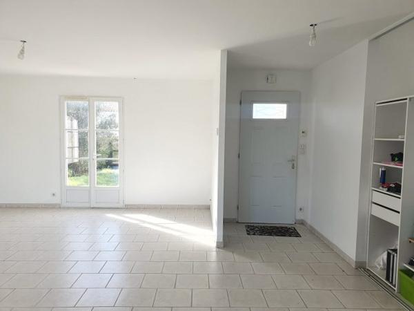 Maison plain-pied Cozes 122 m²