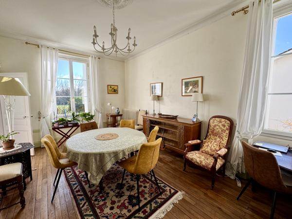 Maison à vendre à Montmoreau (16190) - Charente
